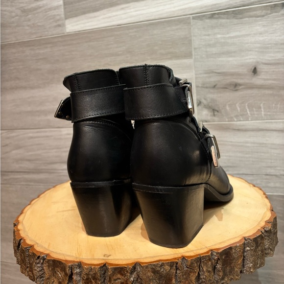 Genuine Black Leather Ankle Boots with Silver Buckle and tips size 8 - Picture 5 of 9